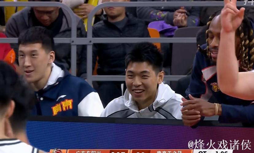 广东迎伤病潮!徐杰眉骨开裂杜润旺肩部撕裂,两新援至今一场没打 广东迎伤病潮!徐杰眉骨开裂杜润旺肩部撕裂,两新援至今一场没打